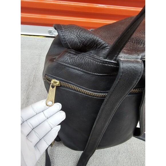 Vgt Aston Leather Drawstring Black Backpack with Front Zip Pocket Made in USA main image 4